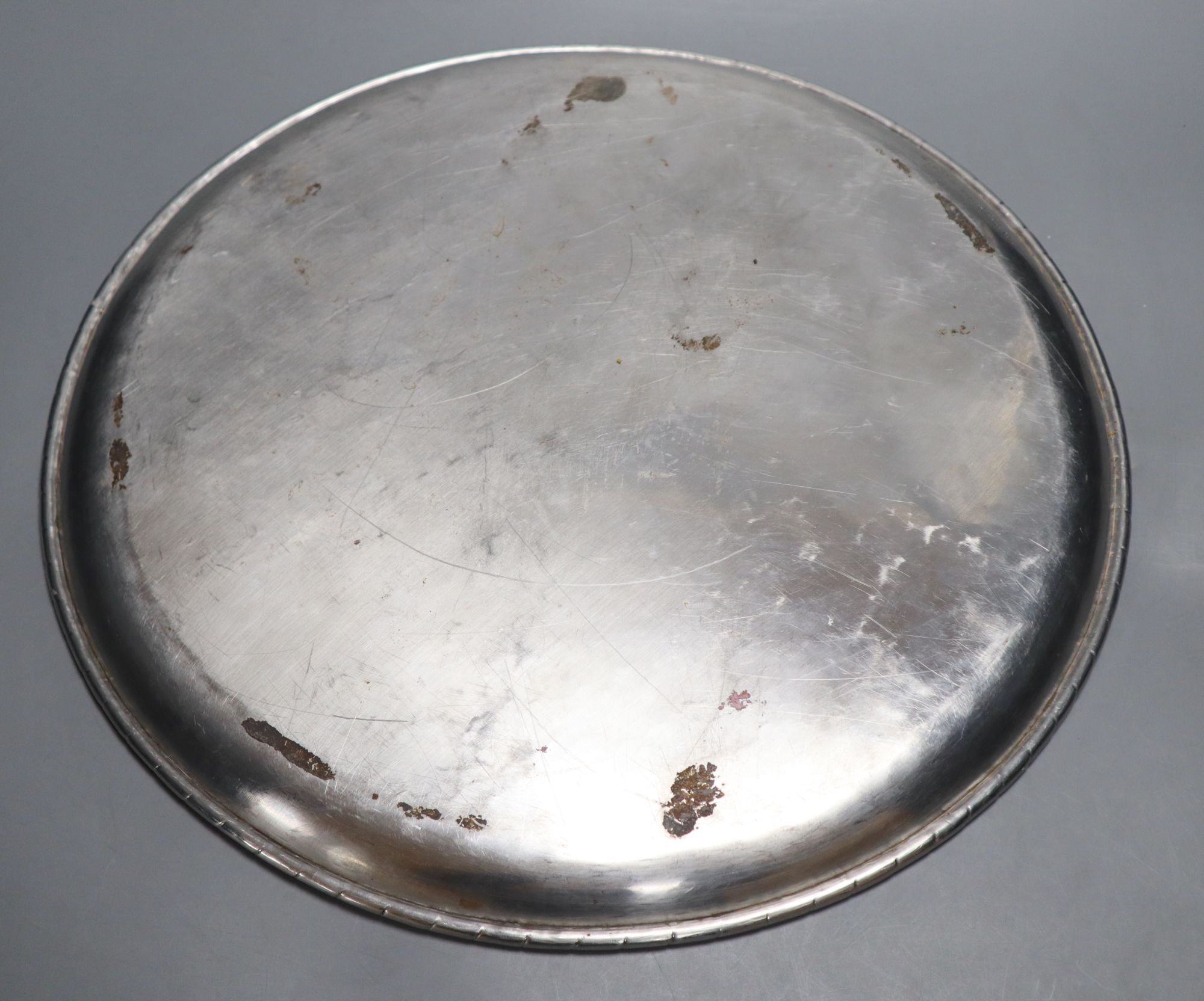 A Keswick School of Industrial Arts planished pewter tray, diameter 38cm